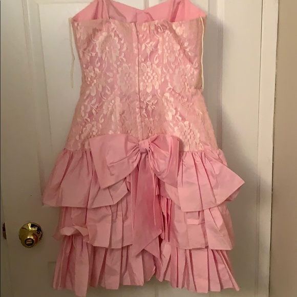Vintage pink Taffeta and lace dress - Picture 6 of 8